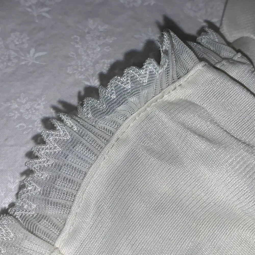 Vintage White Sheer Chiffon Nylon Gloves Size Large‎